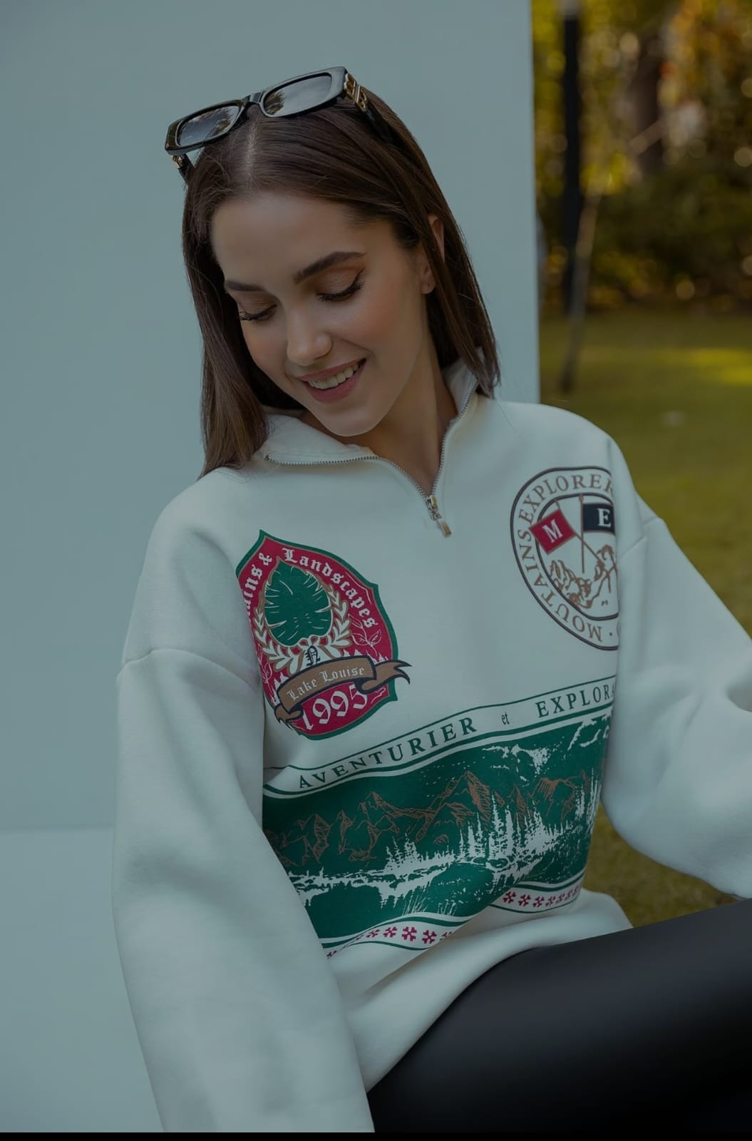 %20Dik%20Yaka%20Fermuarlı%20Aventurier%20Dağ%20Baskılı%20Oversize%20Üç%20İp%20Sweatshirt