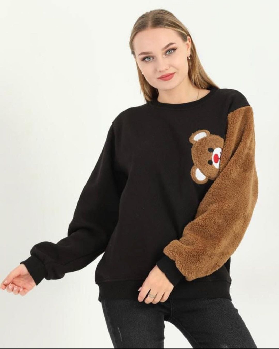 Ayıcıklı%20Peluş%20Kol%20Sweatshirt