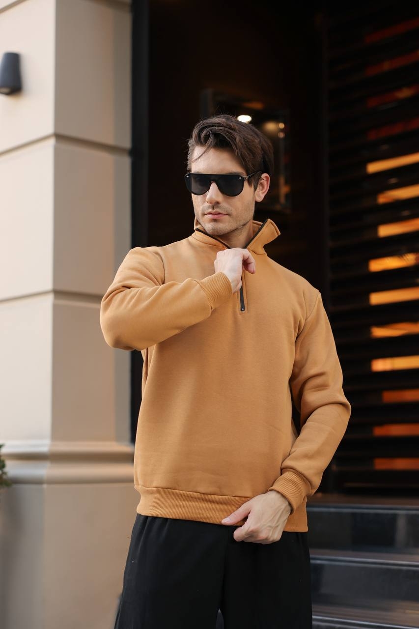 Yaka%20Fermuar%20Detaylı%20Üç%20İplik%20Polar%20Sweatshirt